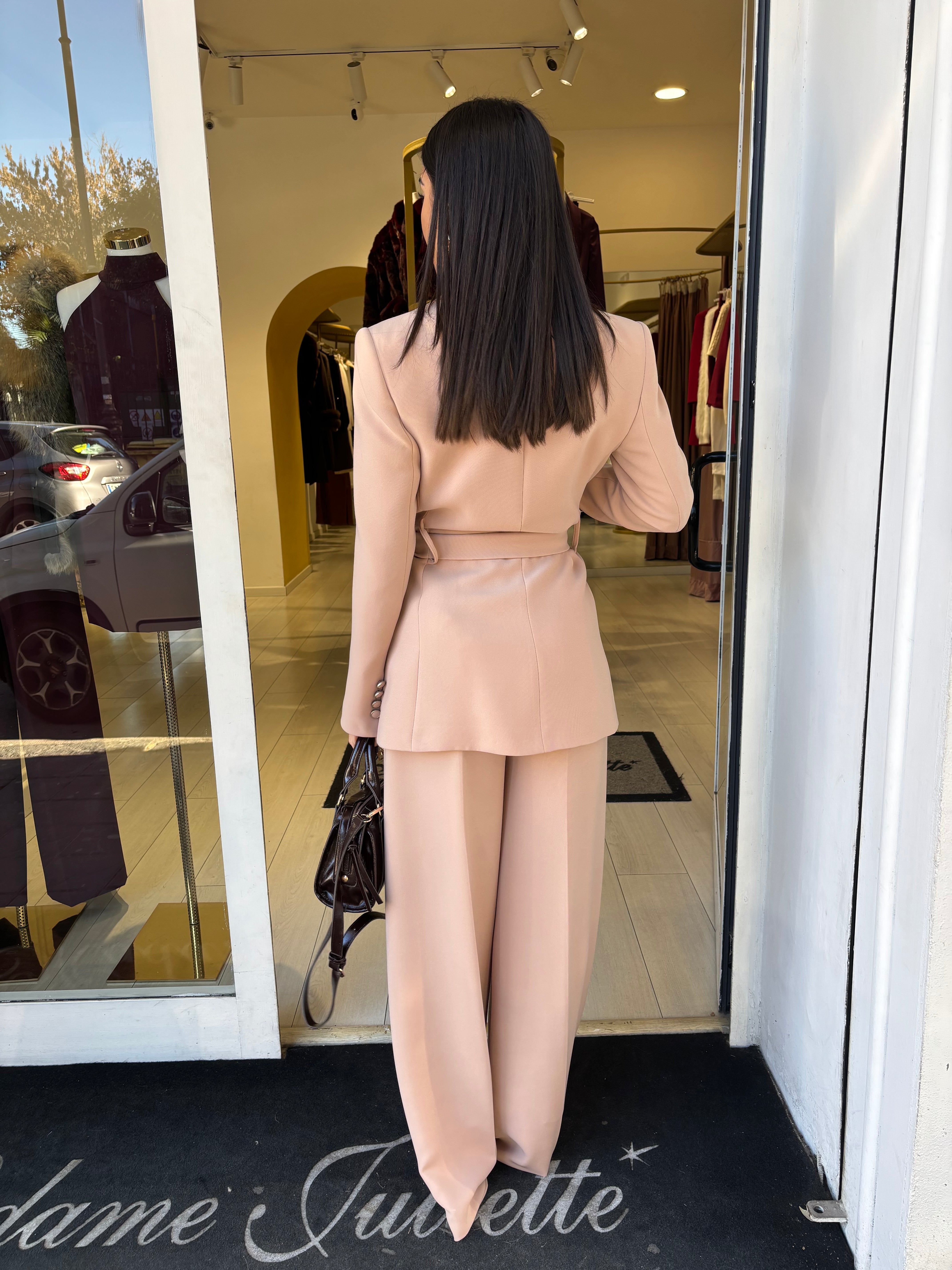 (promo)Tailleur Kate Sash