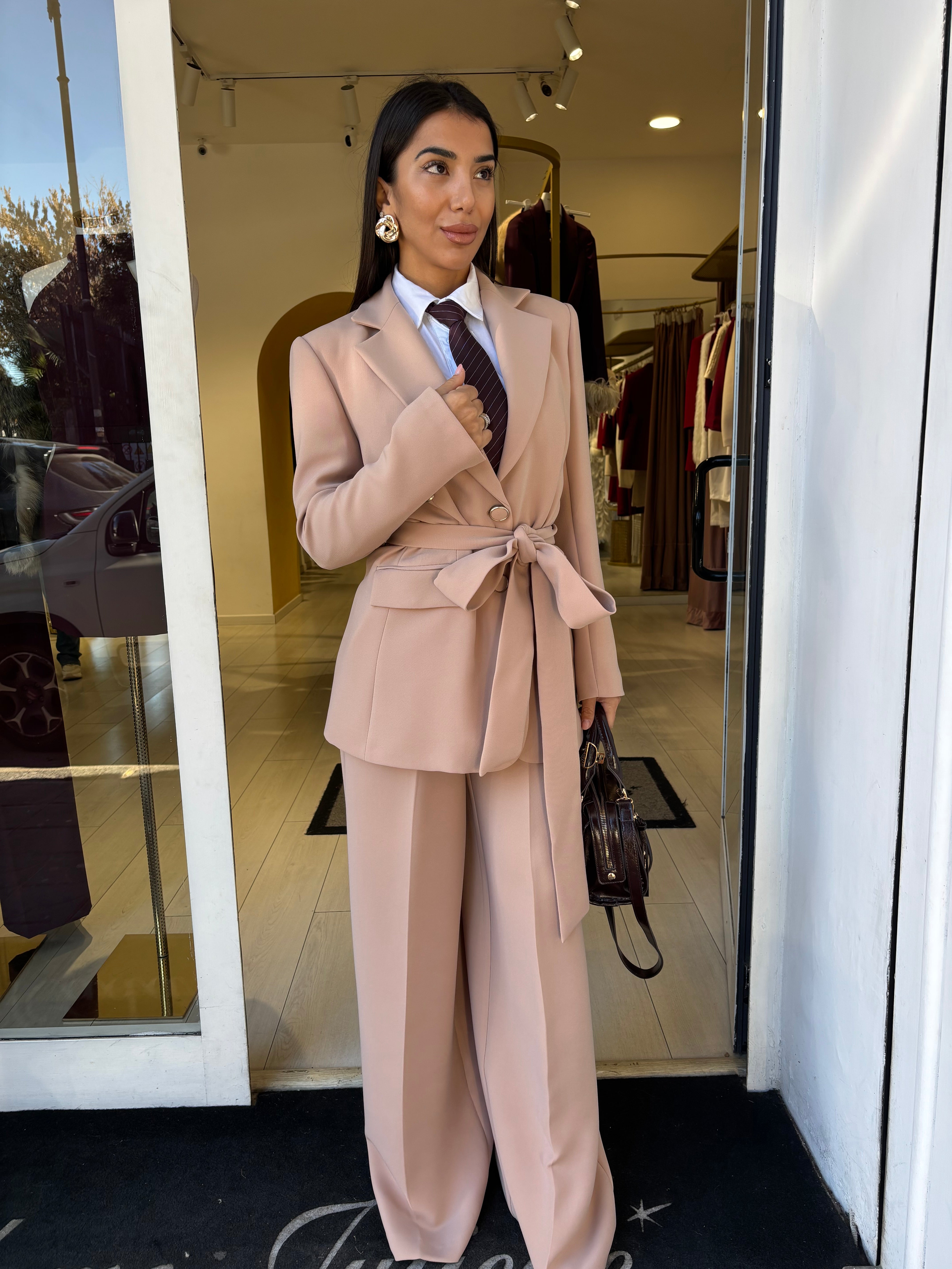 (promo)Tailleur Kate Sash