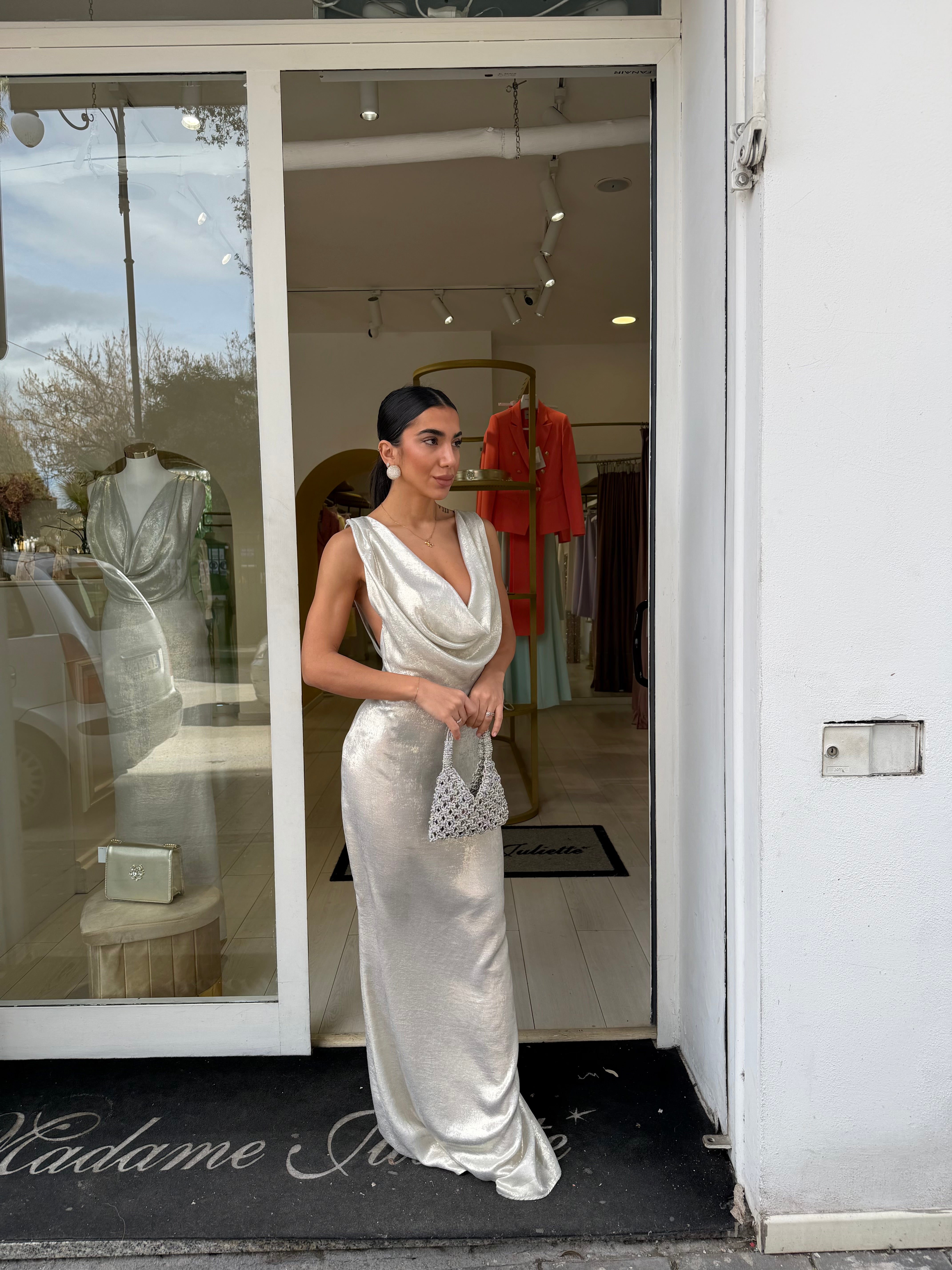 valut dress
