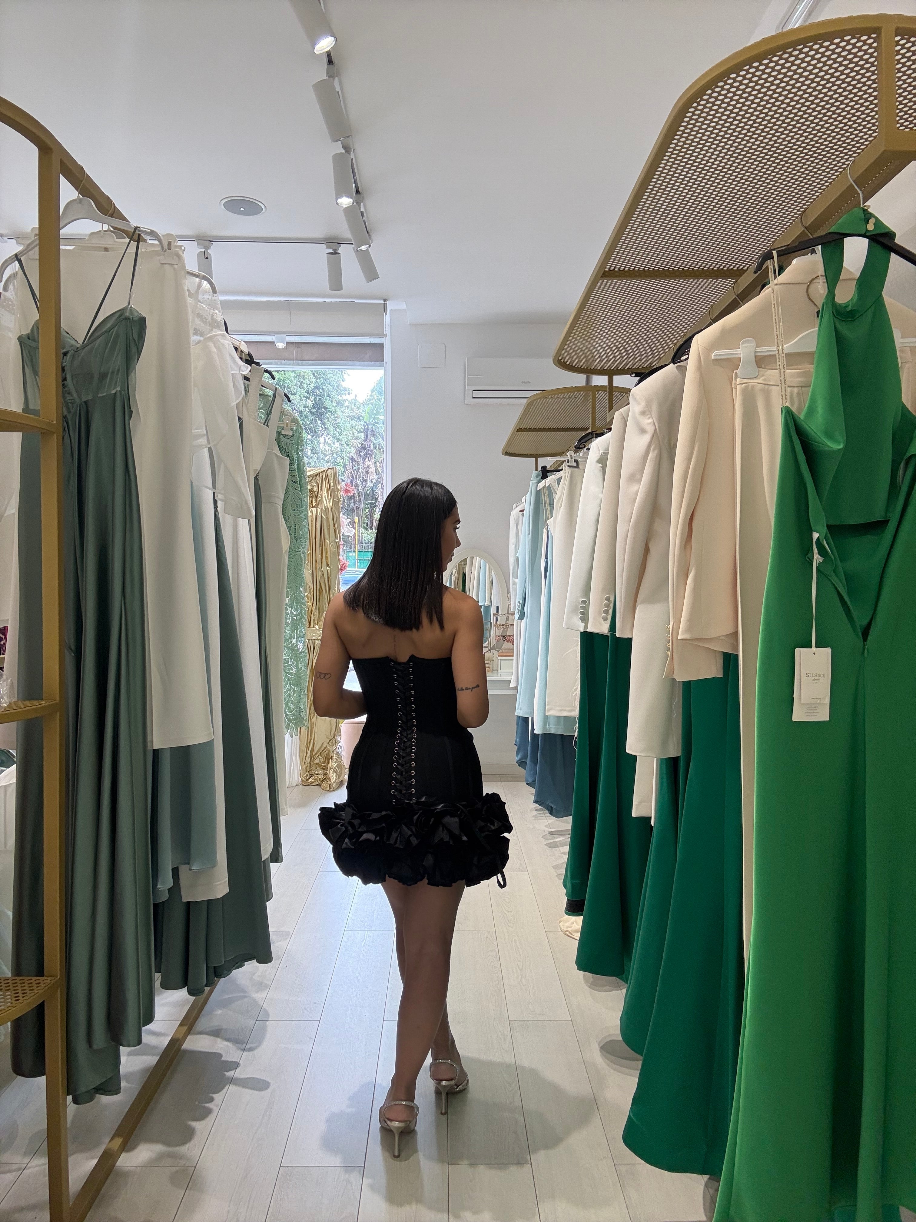 Dress Roses