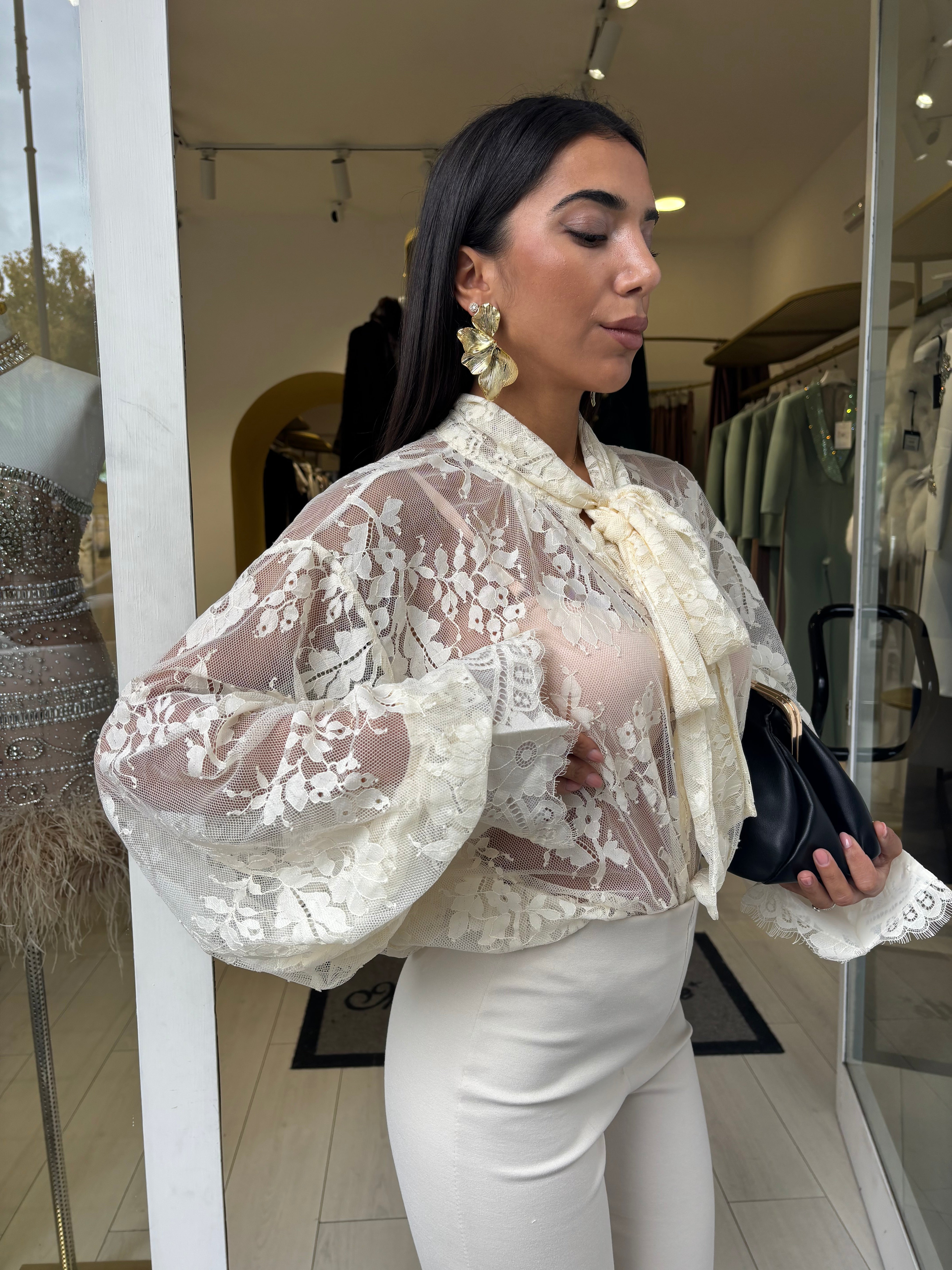 Blusa in pizzo